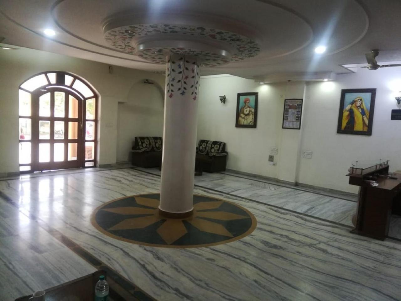 ג'איפור Hotel Madhav Palace מראה חיצוני תמונה